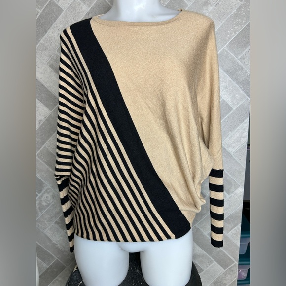 Philosophy woman’s Small knit striped batwing sweater in beige and black - Picture 2 of 5